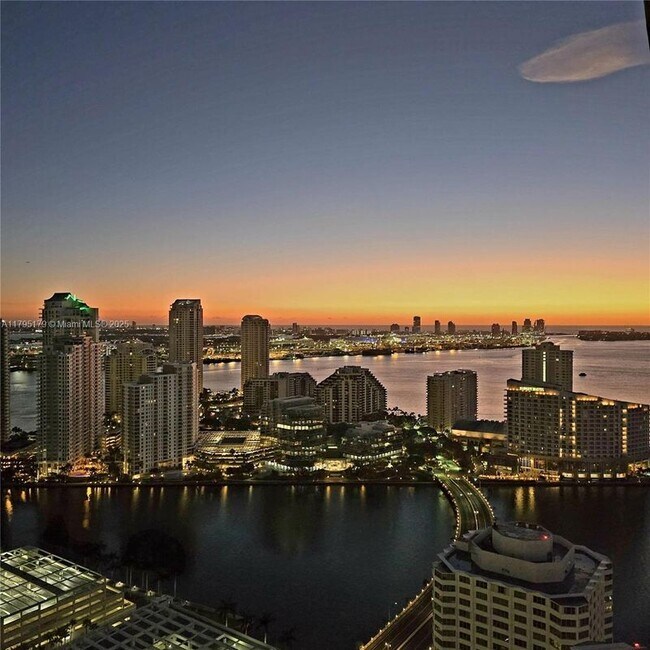 property at 950 Brickell Bay Dr