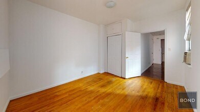 92 Third Avenue in New York, NY - Building Photo - Building Photo