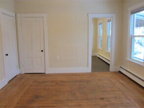 38 Graham St in Biddeford, ME - Building Photo - Building Photo