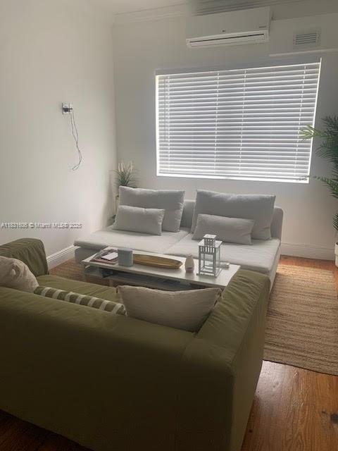 830 10th St in Miami Beach, FL - Building Photo - Building Photo