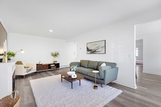 Suburban Park Apartments in Manlius, NY - Foto de edificio - Building Photo