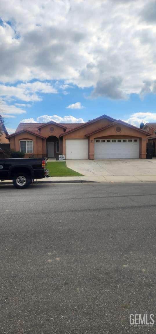 property at 2819 Flint Hills Dr