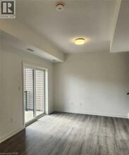 940 St David St N in Fergus, ON - Building Photo - Building Photo