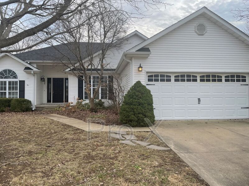 808 Sheridan Ave in Carl Junction, MO - Building Photo