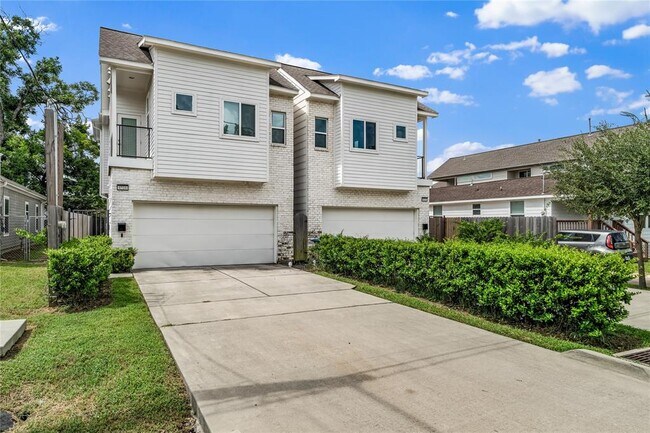 4516 Oats St in Houston, TX - Building Photo - Building Photo
