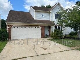 2137 Weybridge Dr in Virginia Beach, VA - Building Photo