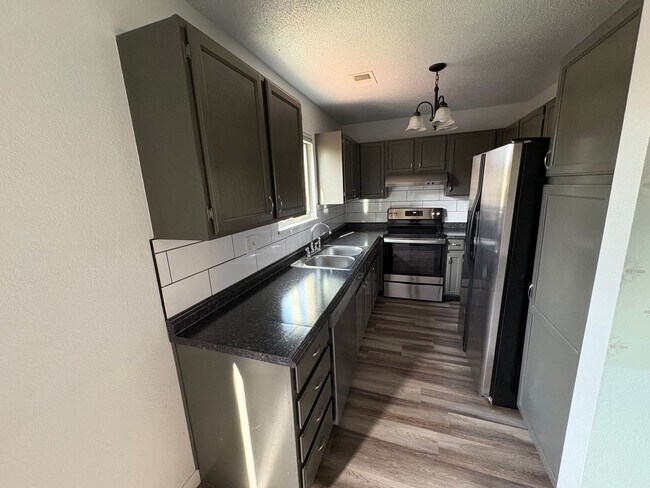 property at 920 44th Ave Ct