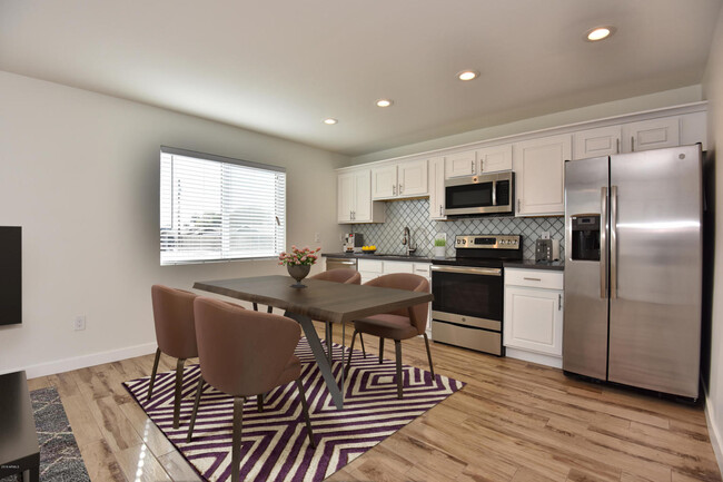 2308 N 28th PL in Phoenix, AZ - Building Photo - Building Photo