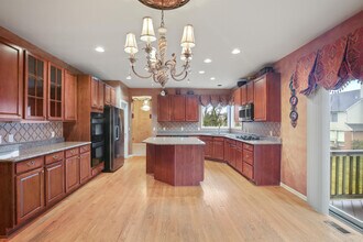 6569 Whispering Woods Dr in West Bloomfield Township, MI - Building Photo - Building Photo