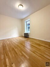 WEST 13 STREET in New York, NY - Building Photo - Building Photo