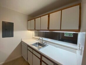 1341 Crab Orchard Dr in Raleigh, NC - Building Photo - Building Photo