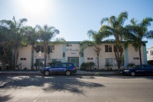 3rd St.-2828 in Santa Monica, CA - Building Photo