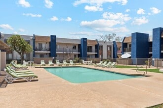 Sorrento Apartments in Mesa, AZ - Foto de edificio - Building Photo