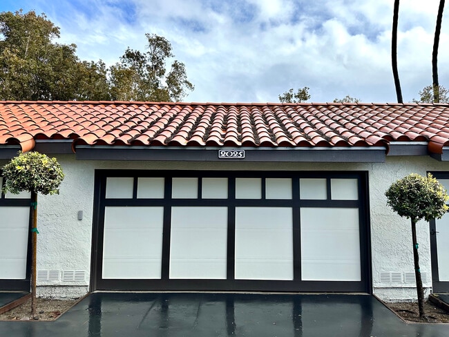 2025 Majorca Dr in Oxnard, CA - Building Photo - Building Photo