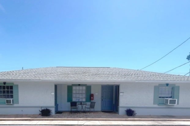 Twin Oaks Apartments