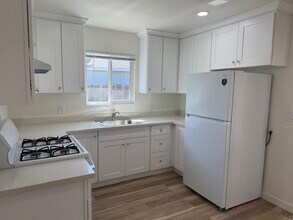 605 Bishop St in King City, CA - Building Photo - Building Photo