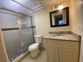 644 NW 13th St-Unit -016 in Boca Raton, FL - Building Photo - Building Photo