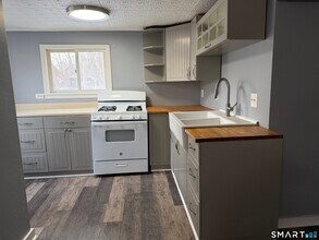 144 Wetmore Ave in Winchester, CT - Building Photo - Building Photo