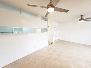 46-269-269 Kahuhipa St in Kaneohe, HI - Foto de edificio - Building Photo