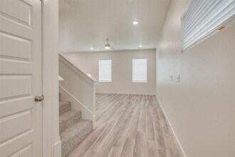 8903 NW 109th St in Oklahoma City, OK - Foto de edificio - Building Photo