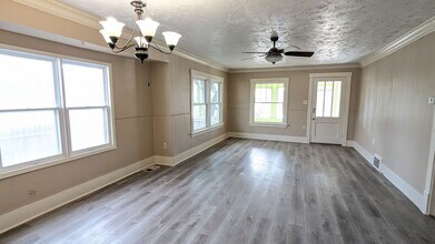 3440 Avenue E in Council Bluffs, IA - Building Photo - Building Photo