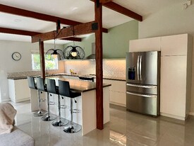 1725 NE 2nd Ave, Unit Unit 1 in Fort Lauderdale, FL - Building Photo