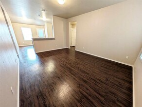 252 NE 20th Pl in Newcastle, OK - Foto de edificio - Building Photo