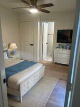 18881 Mora Kai Ln, Unit 16 in Huntington Beach, CA - Foto de edificio - Building Photo