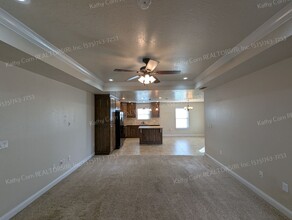 105 Carmel Dr in Clovis, NM - Building Photo - Building Photo