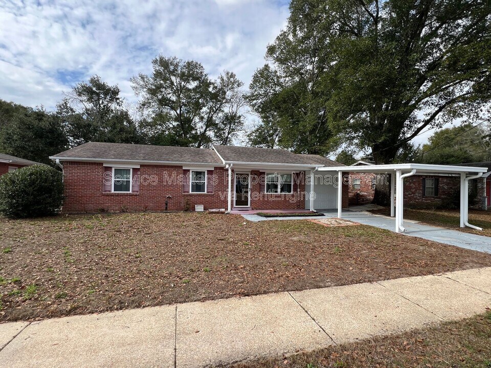3227 Fresno Ave in Pensacola, FL - Building Photo