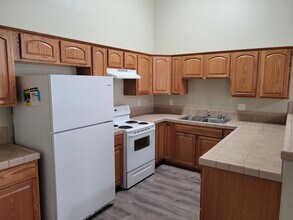 1495 Verde Dr in Bullhead City, AZ - Building Photo - Building Photo