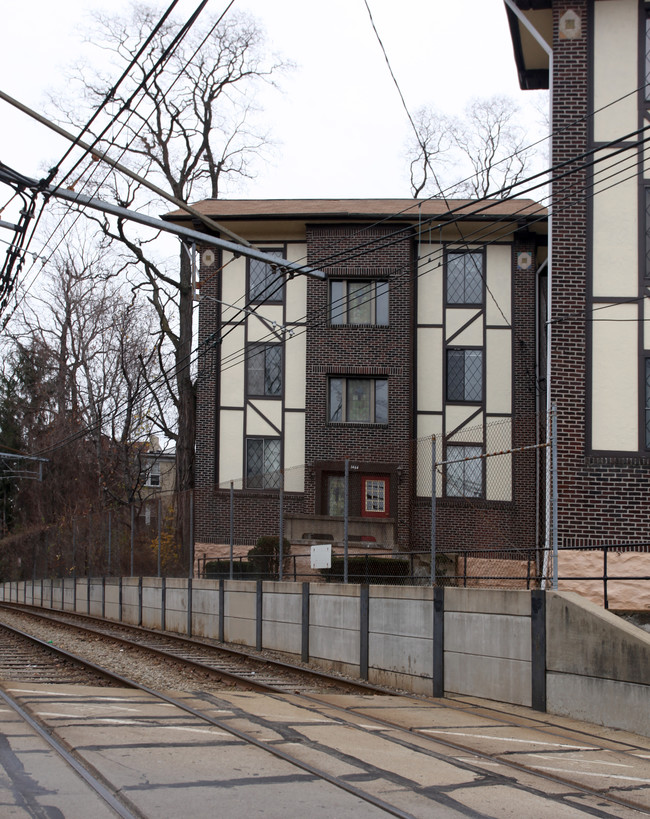 1464 Park Blvd in Pittsburgh, PA - Building Photo - Building Photo