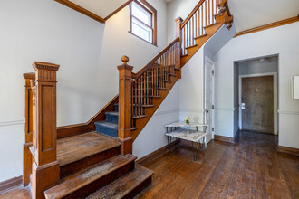 3608 Jackson Street in Omaha, NE - Building Photo - Interior Photo