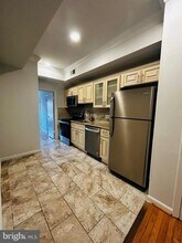 225 10th St NE in Washington, DC - Building Photo - Building Photo