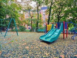 3 Sadore Ln in Yonkers, NY - Building Photo - Building Photo