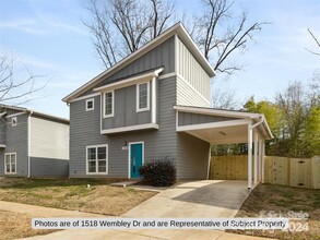 1522 Wembley Dr in Charlotte, NC - Foto de edificio - Building Photo