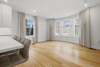 39 Englewood Ave, Unit 2 in Boston, MA - Foto de edificio - Building Photo