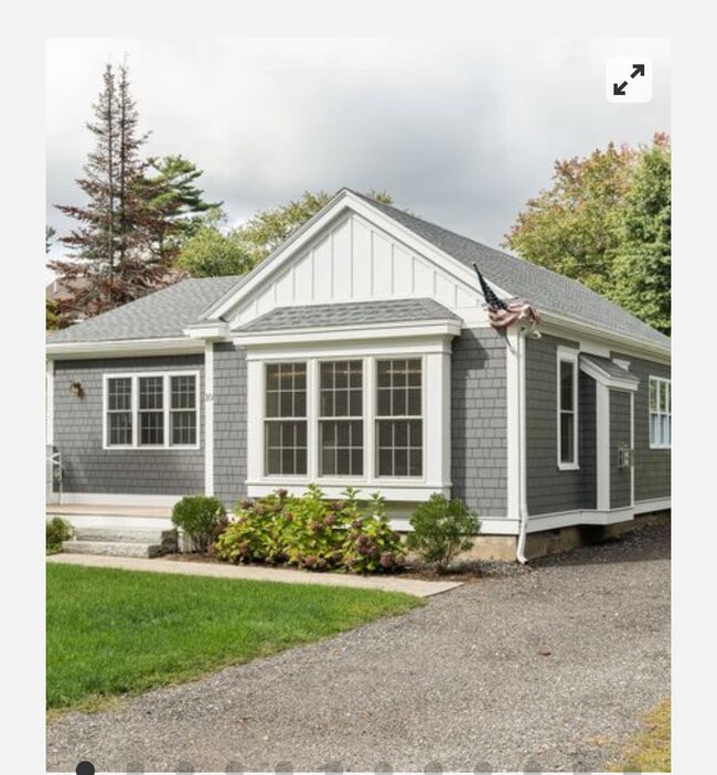 property at 10 Willow Ln