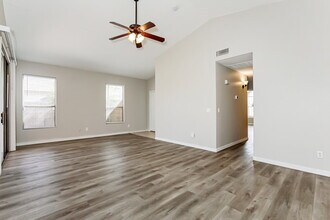 9808 Olla Ave in Mesa, AZ - Building Photo - Building Photo