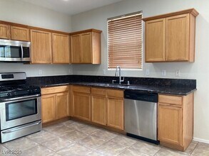 5908 Grechetto Ct in Las Vegas, NV - Building Photo - Building Photo