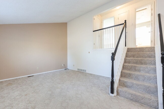 2165 Hackberry Cir in Longmont, CO - Building Photo - Building Photo