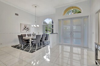 2922 Medinah in Weston, FL - Building Photo - Building Photo