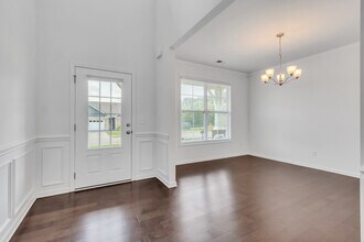 8028 Forest Hills Dr in Spring Hill, TN - Building Photo - Building Photo