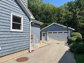 310 Carter St in Libertyville, IL - Building Photo - Building Photo
