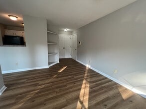3614 Morris Farm Dr, Unit 2D in Greensboro, NC - Building Photo - Building Photo