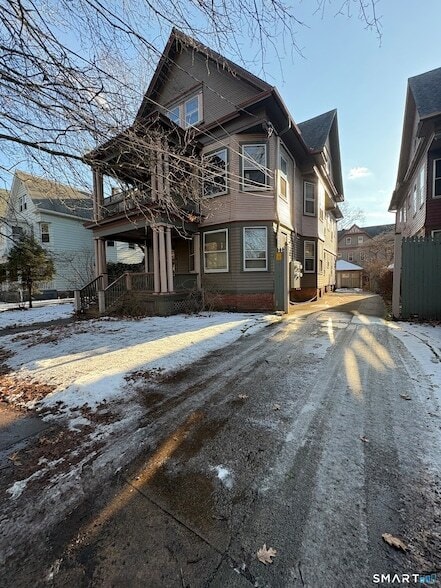 792 Elm St in New Haven, CT - Building Photo - Building Photo