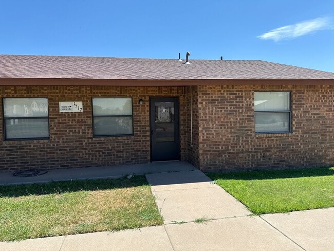 property at 1517 S Avenue I