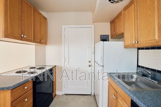1082 Briarcliff Rd NE in Atlanta, GA - Building Photo - Building Photo