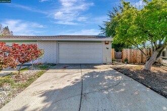 19 Marques Pl in Danville, CA - Building Photo - Building Photo