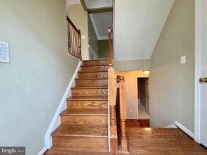 18848 Broken Oak Rd in Germantown, MD - Building Photo - Building Photo